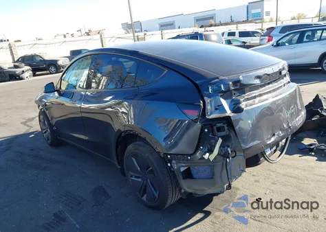 2026 Tesla Model Y Long Range Dual Motor All-Wheel Drive from USA, damaged, VIN 7SAYGDED5TF417138